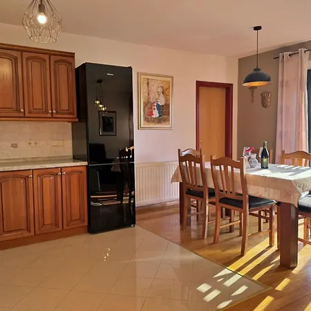 Katarina By Interhome Apartman Vantačići